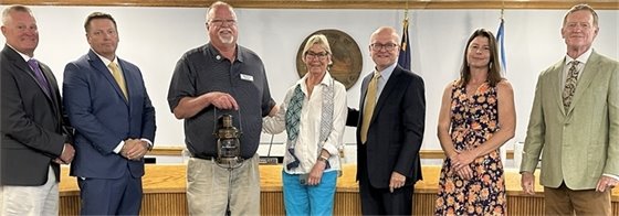Bob Muller Receives 2024 Lightkeeper Award